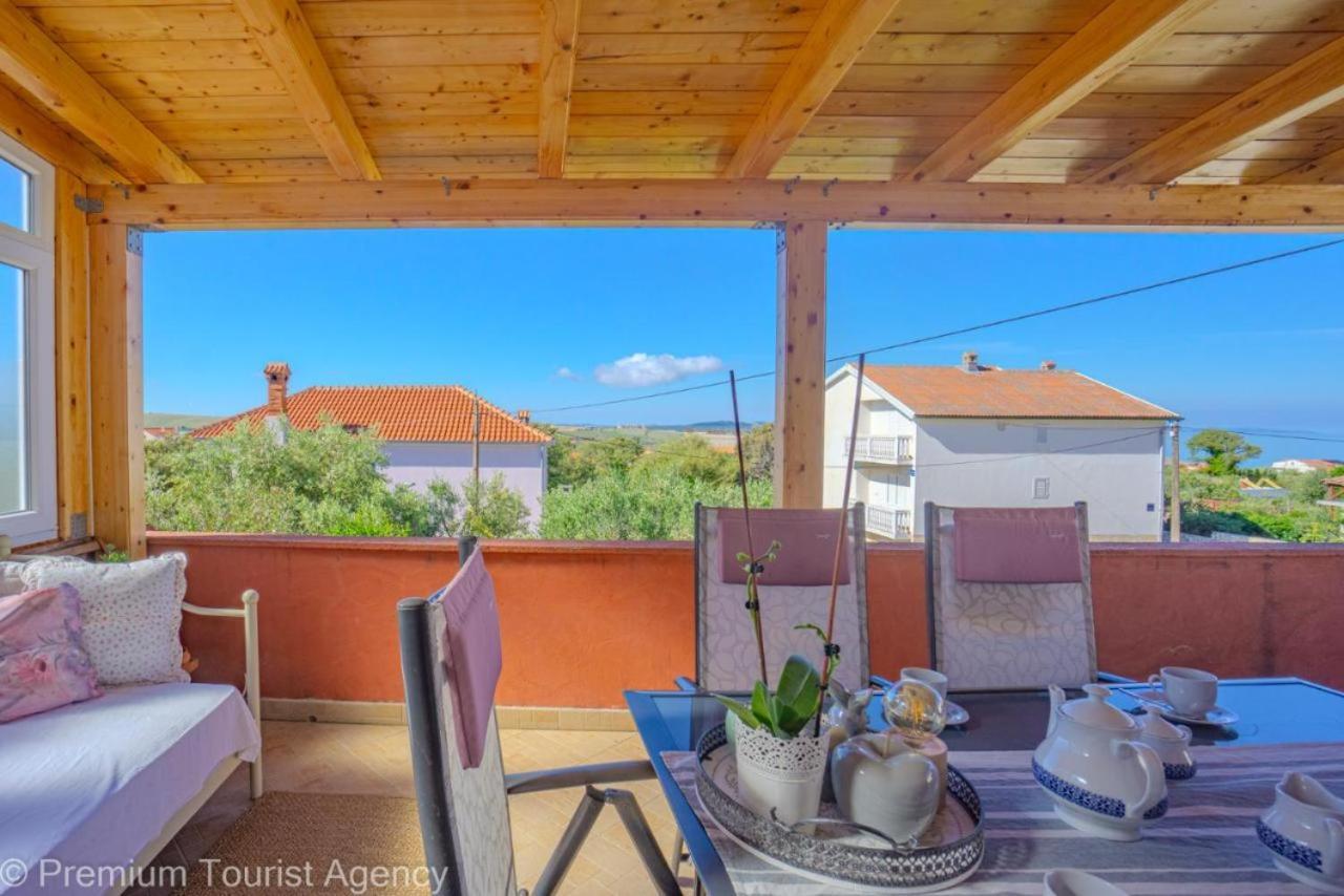 Sunset Apartment With Sea View Povljana Εξωτερικό φωτογραφία