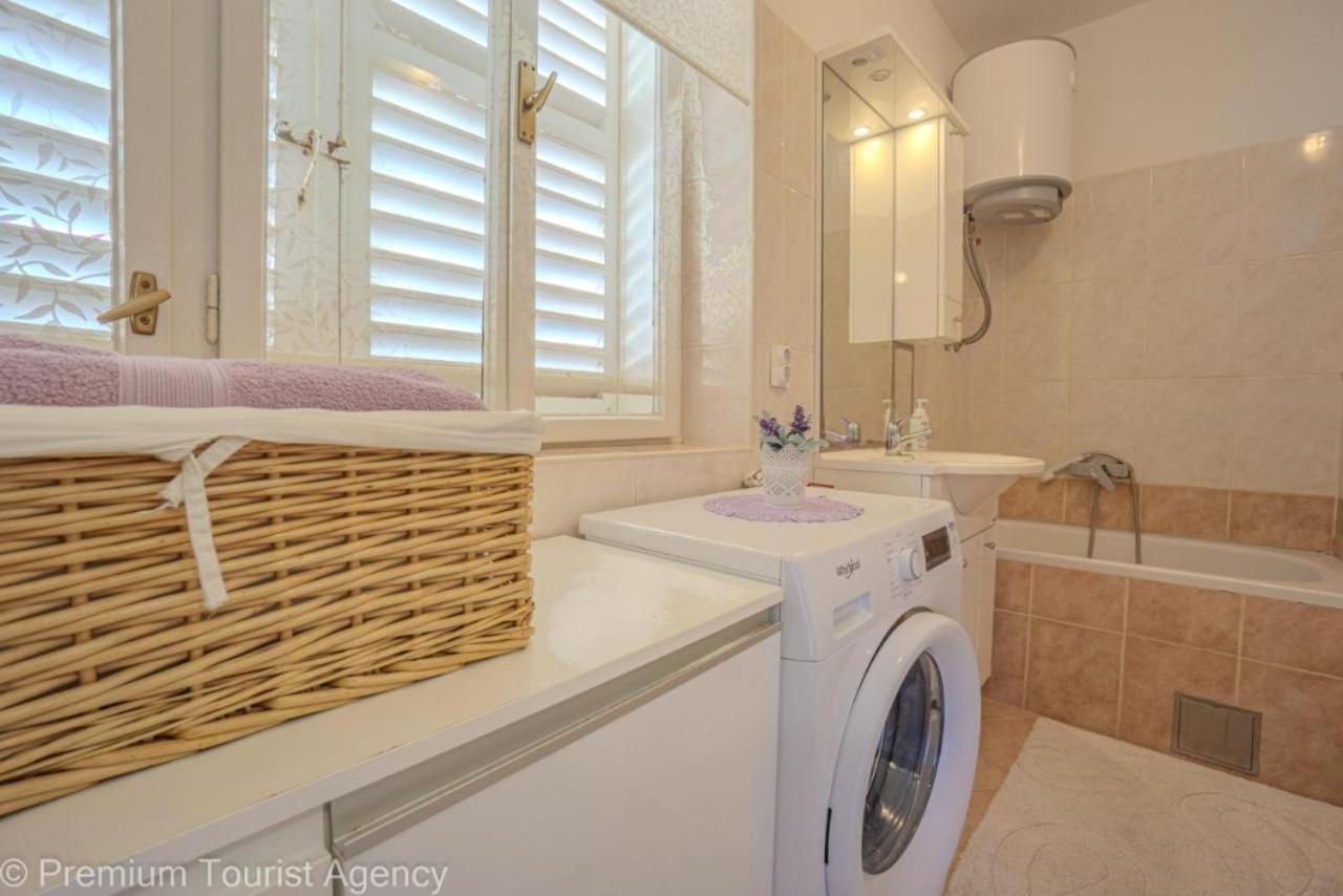 Sunset Apartment With Sea View Povljana Εξωτερικό φωτογραφία